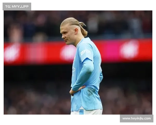 如何从数据与战术层面分析哈兰德在曼城的表现与贡献