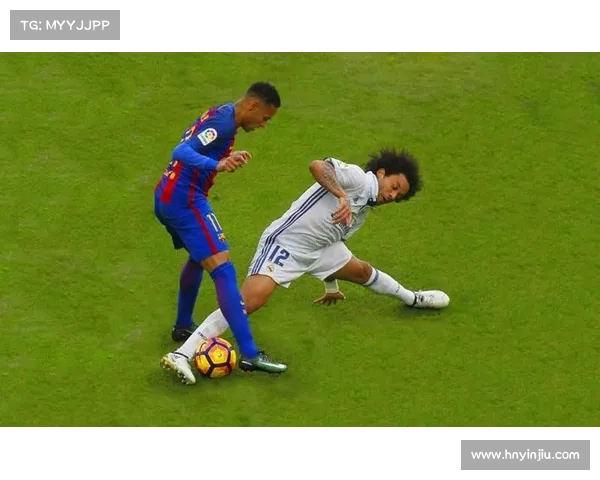 巴勒斯坦前锋阿卜杜拉蒂夫·巴哈杜米精彩进球技巧解析